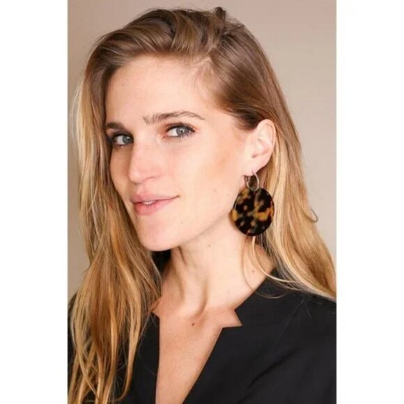 💕RACHEL COMEY💕 Masha Acrylic Disc Earrings ~ Brown Tortoise NWT - Picture 4 of 9